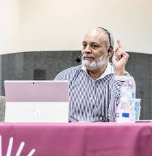 Dr. Muneer Fareed