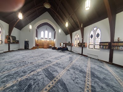 Islamic Oasis Center and Mosque logo